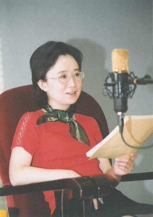 陈红（中国内地女配音演员）