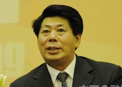 邱云章（齐鲁银行原党委书记）