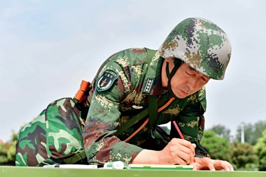 李保国（最美新时代革命军人）