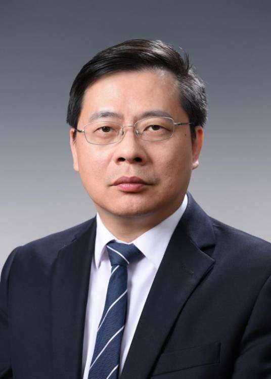 赵震（上海理工大学校长、党委副书记）