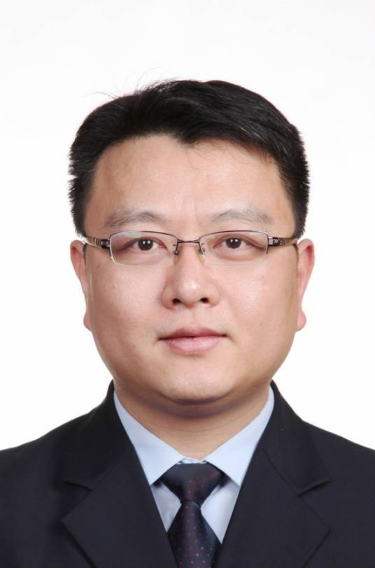 徐彬(上海市体育局党组书记、局长,市体育总会主席)