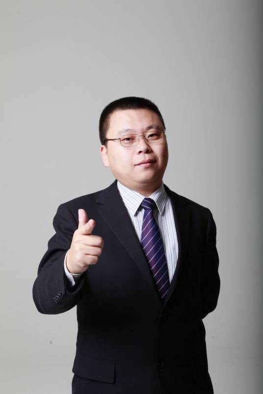 刘兴亮（中国数字经济学者，DCCI互联网研究院院长）