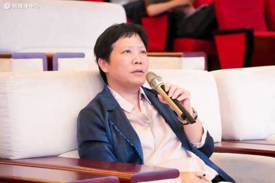 周丽（肇庆学院教授）