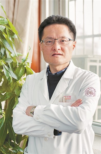 毛威（浙江省第十四届人大代表、浙江医院院长）