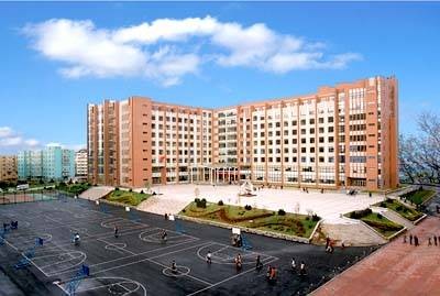 大连理工大学城市学院外国语学院