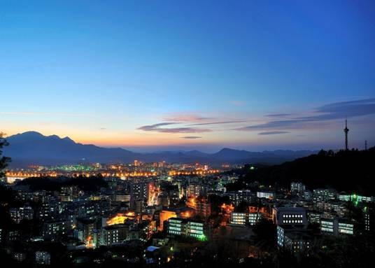 龙川县