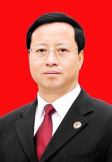 邓川(四川省政协原副主席)