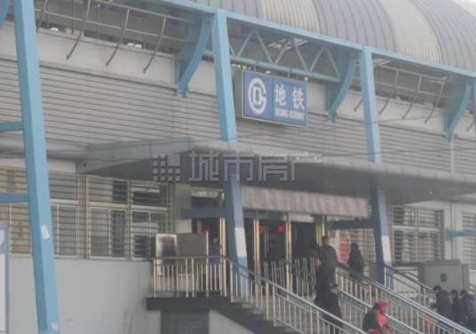 龙泽站