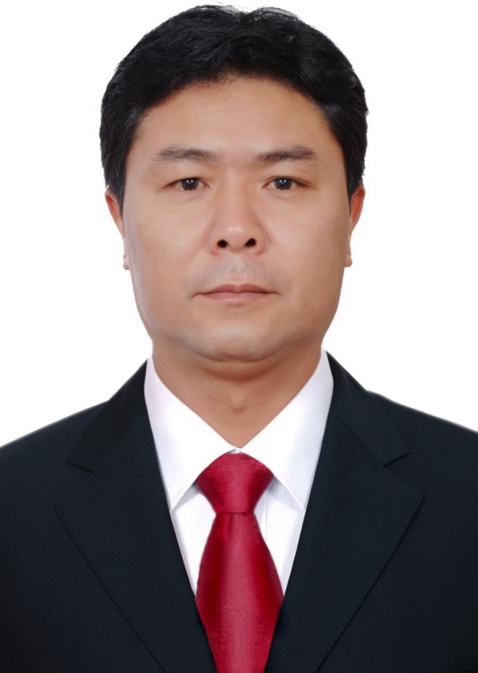 杨宗伟（云南省文山壮族苗族自治州砚山县人大常委会副主任）
