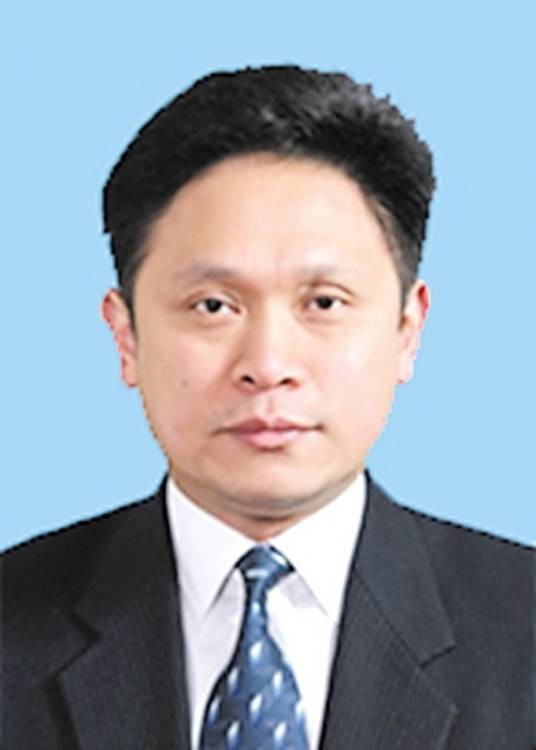 华欣(徐家汇公司原董事长、董事)