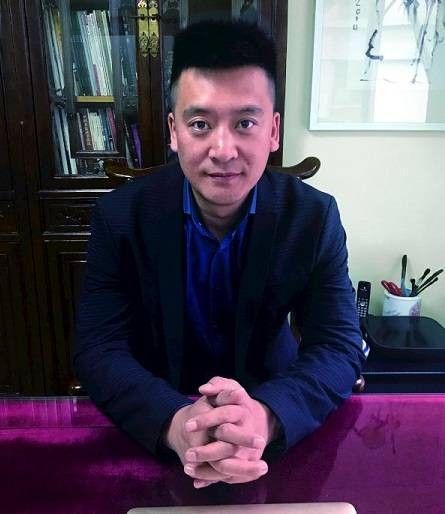 贺亮（中国收藏家协会会员）