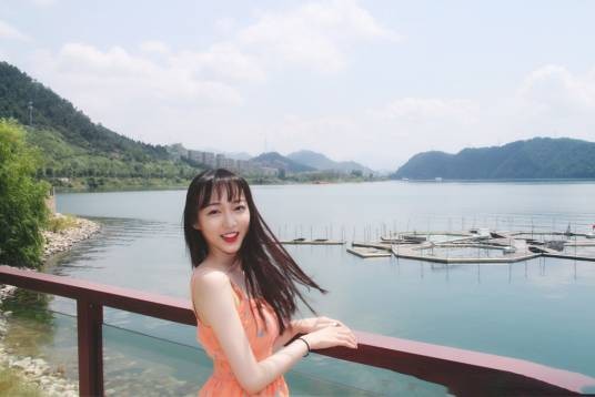 王亦然(中国女歌手)