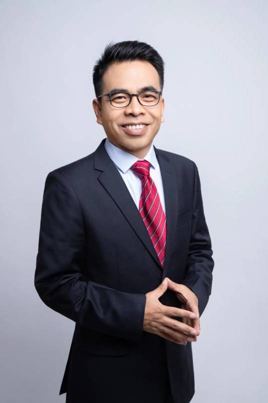 周鹏（复旦大学微电子学院副院长，教授）
