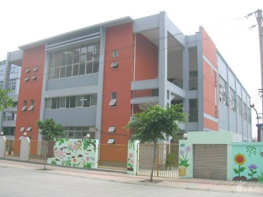 四川省成都高新区实验小学