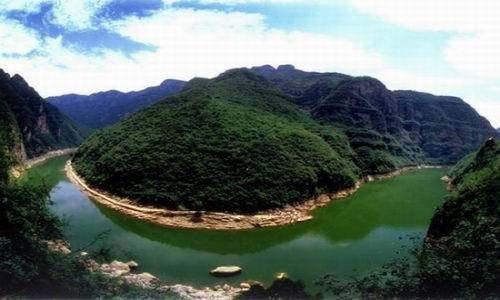 九道弯大峡谷自然风景区