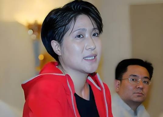 李明珠（国家级花样滑冰教练）