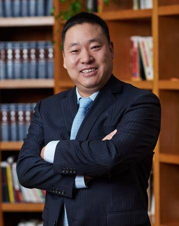 李书文（中国厚朴金融控股有限公司董事长、2007年央视“赢在中国”全国总冠军）