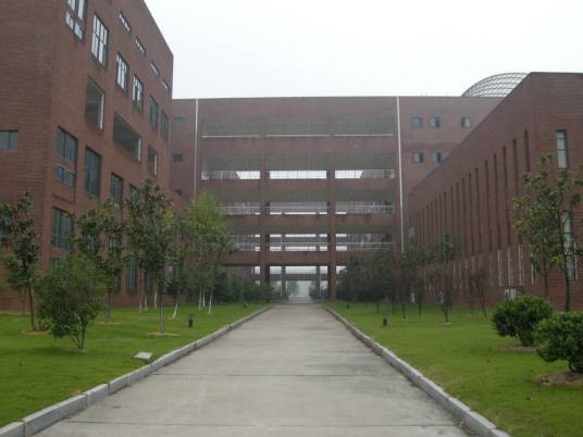 阜阳行政学院