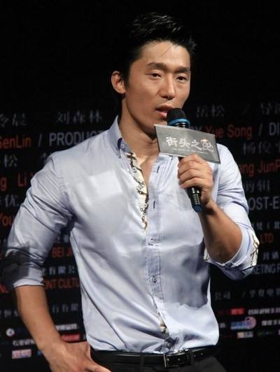 岳松(中国武术家、动作演员、导演、编剧)