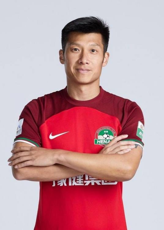 顾操(河南足球俱乐部U21梯队主教练)