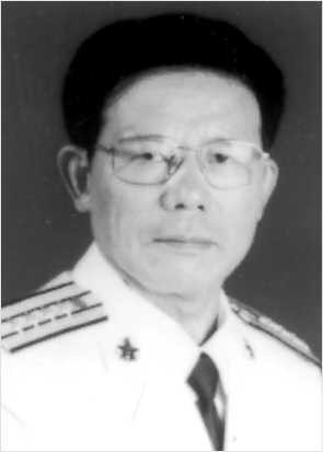 杨德昌（中国作家协会会员）