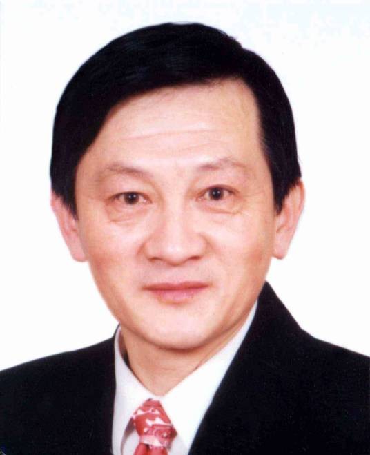 吴江（中央文史研究馆馆员、国家京剧院原院长）
