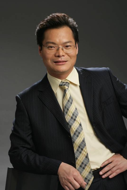 邓超明（中国互通国际传播集团创始人及董事长）
