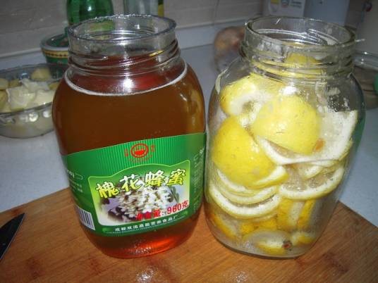 柠檬蜂蜜祛斑面膜