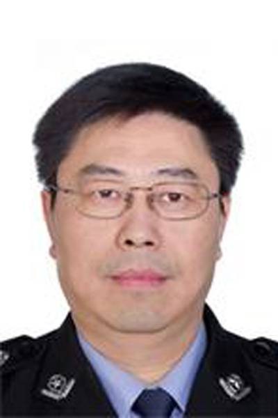 曾文明（江西省宜春市公安局党委委员、副局长）
