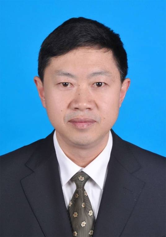 张登平(贵州省安顺市生态环境局原局长)