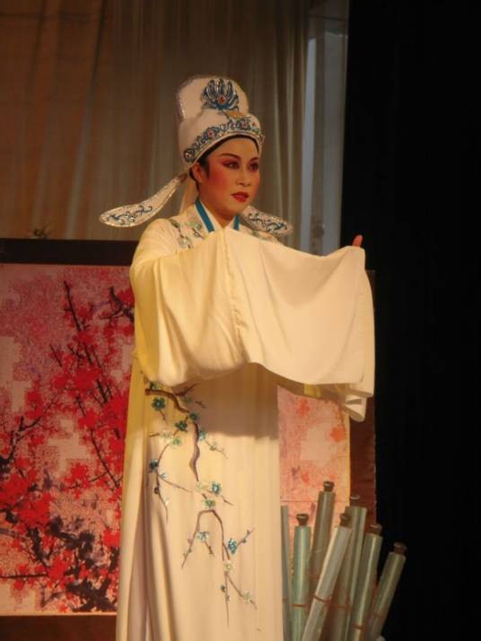 孙建红(中国女越剧演员)