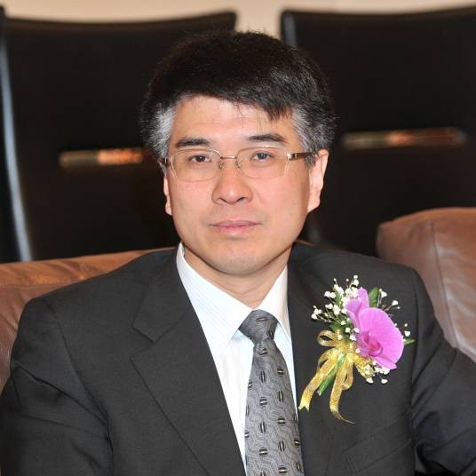 罗华（人民网原党委副书记、副董事长、总编辑、副总裁）