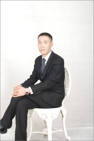 王靖云(亚巨教育创始人)