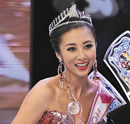 刘晓智（亚洲小姐）