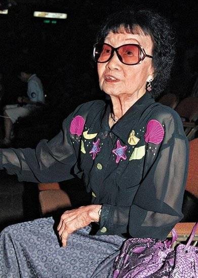 李倩云（中国香港歌手许冠杰的母亲）