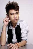 李浩田(中国内地男歌手、设计师)