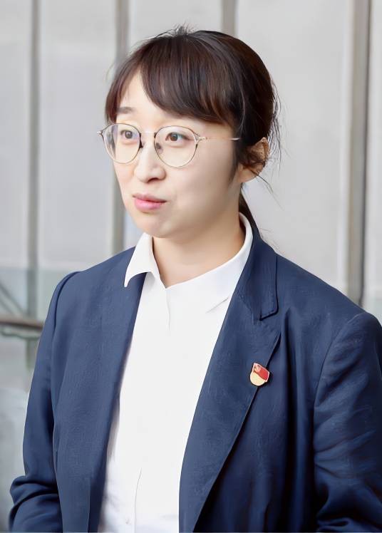 罗靓（烈士罗阳的女儿、航空教育工作者）