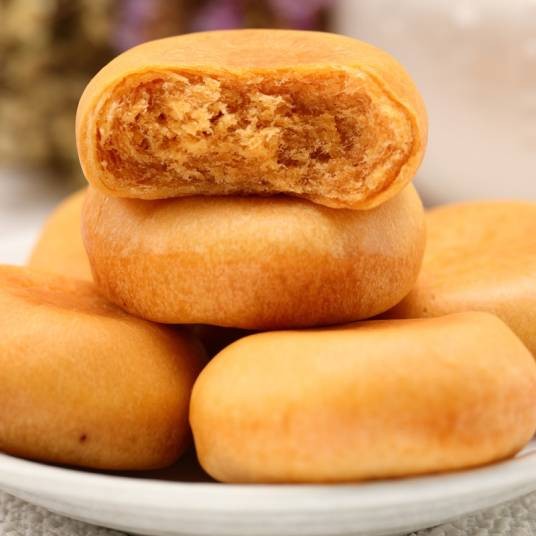 金丝肉松饼（以肉松、小麦粉等为主料的菜品）