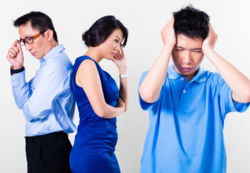杭州一对父母闹离婚，22岁小伙酒后跳河，最后小伙是如何得救的？