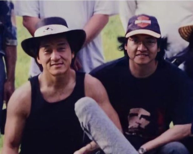成龙晒昔日合照悼念罗启锐,他们二人此前有过哪些合作?