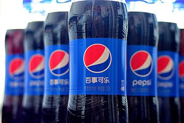 可口可乐公司收入锐减28%,那么百事可乐情况如何?