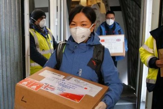 1.5万个中国小留学生被滞留在英国,应该接回吗?