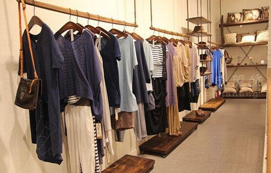服装纺织概念股竞价多股涨停,这是由于什么事件引起的?