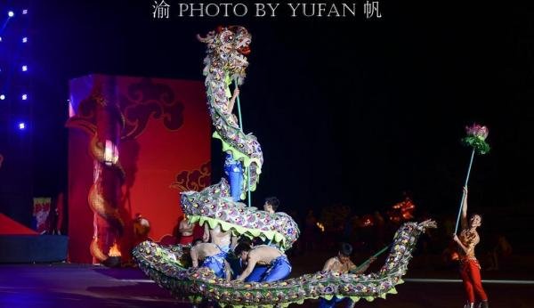 铜梁竞技龙，重庆十大文化符号之一，中国竞技水平最高的龙舞艺术
