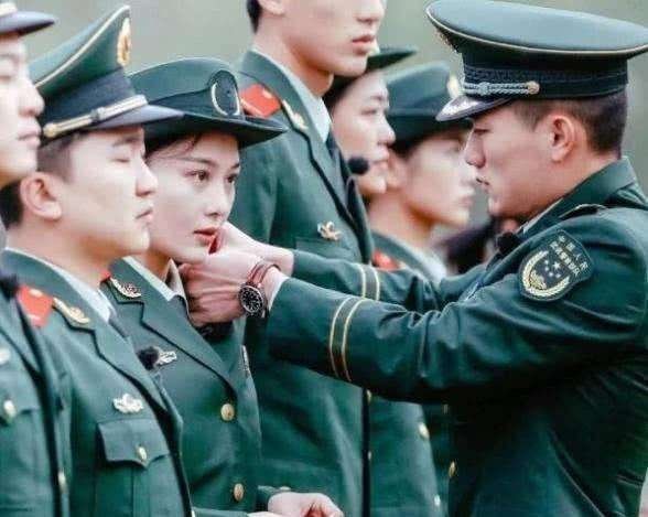 高颜值的张馨予大胆晒“光头”,是不是很任性?