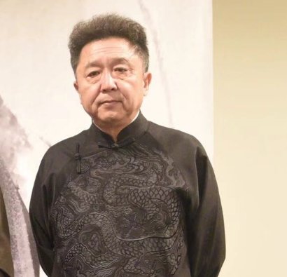 于谦发文暗示想跳槽，引发德云社粉丝担忧，背后究竟有什么原因呢？