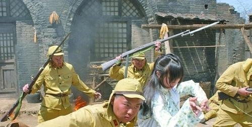 “精日分子”是抗日神剧孵化出的“混蛋”