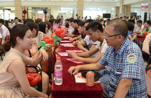 跟相亲男聊了一阵子,突然不想聊了,但是理由不能直说,要怎么拒绝呢?