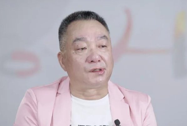 乔任梁父亲说老爸老妈没给你丢脸，乔任梁父母亲的现状如何？