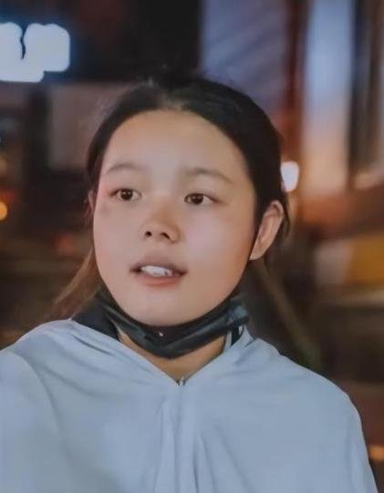 21岁单亲妈妈带娃送外卖,不要亡夫赔偿金